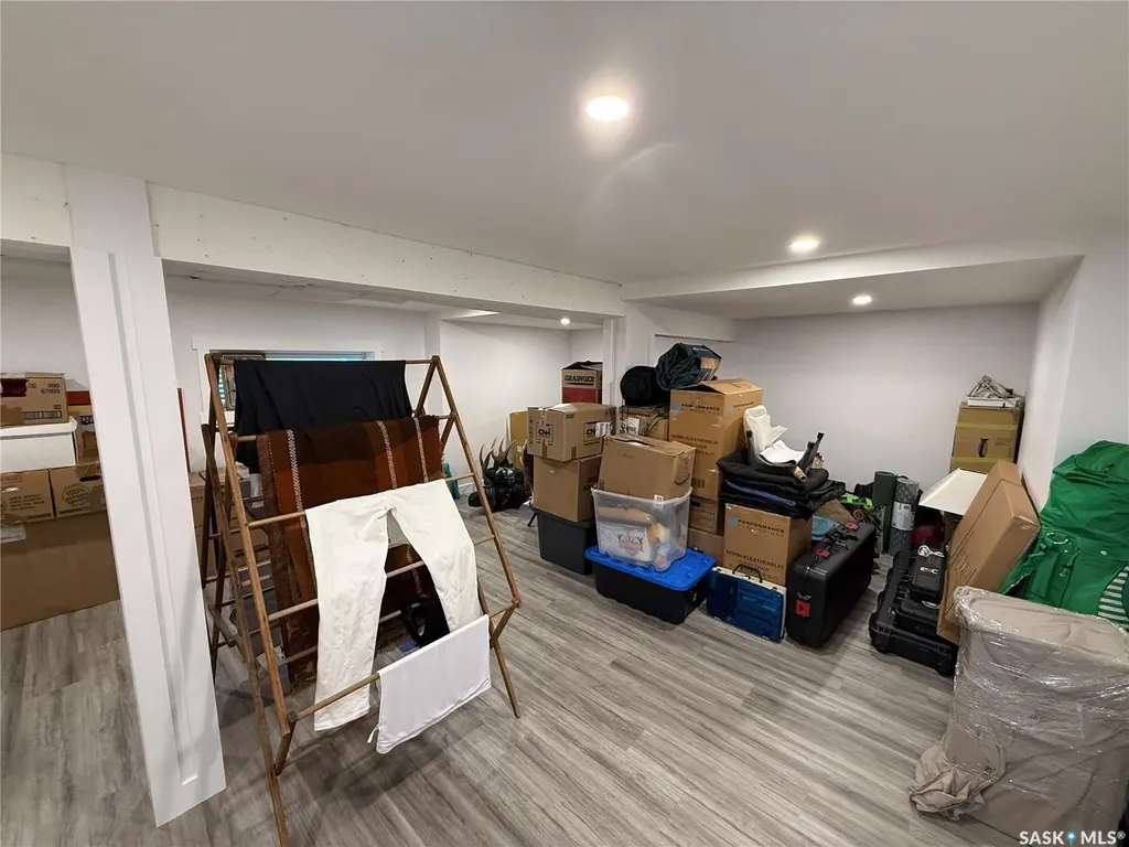 301 3rd Street S Weyburn SK S4H 2C5