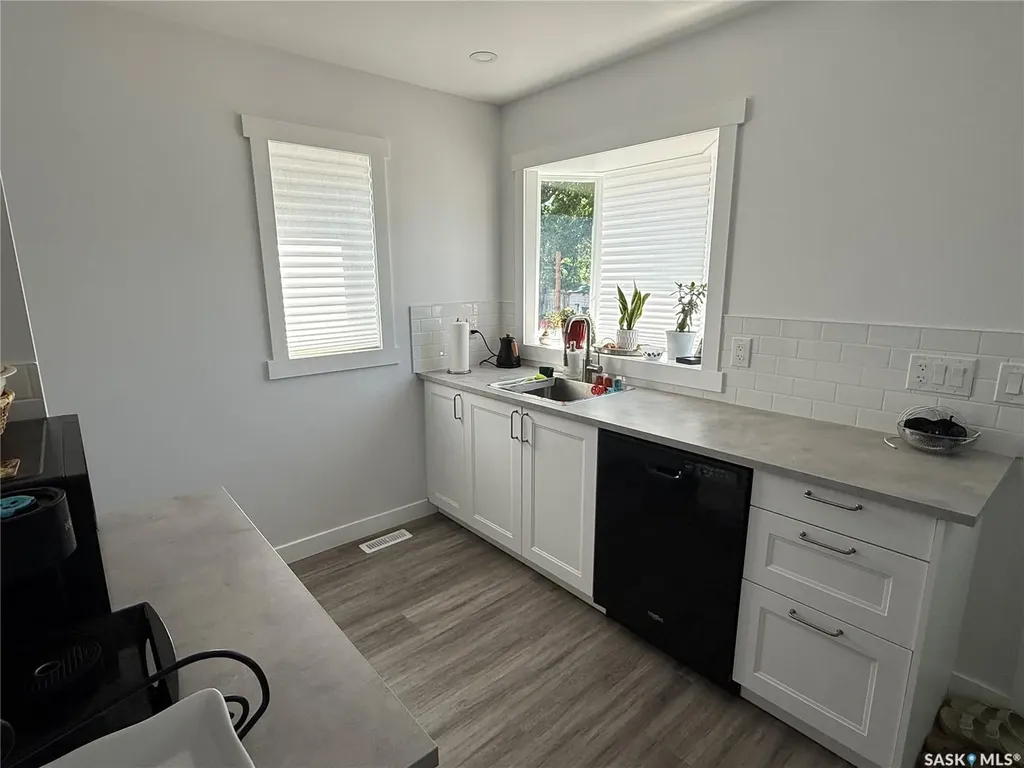 301 3rd Street S Weyburn SK S4H 2C5
