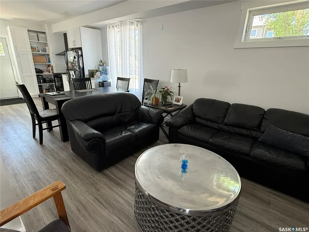 301 3rd Street S Weyburn SK S4H 2C5