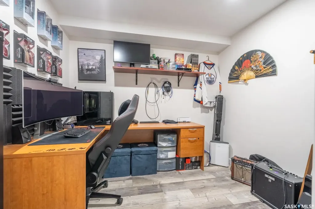 1262 James Crescent Regina SK S4M 6A5