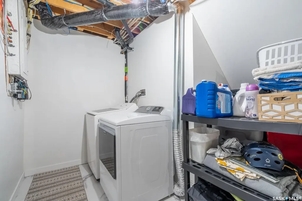 1262 James Crescent Regina SK S4M 6A5