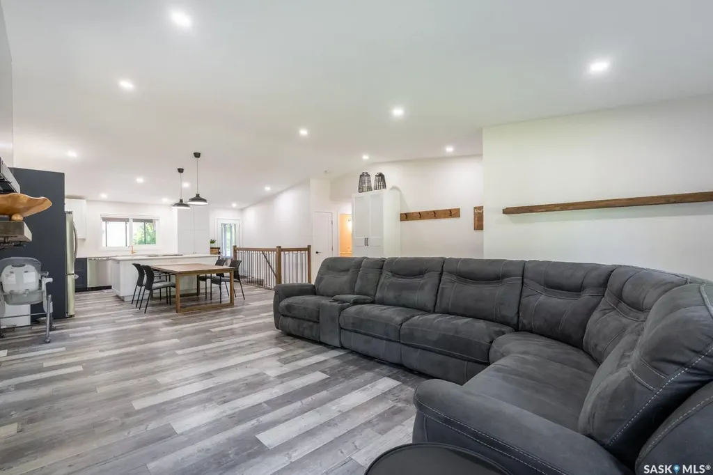 1262 James Crescent Regina SK S4M 6A5