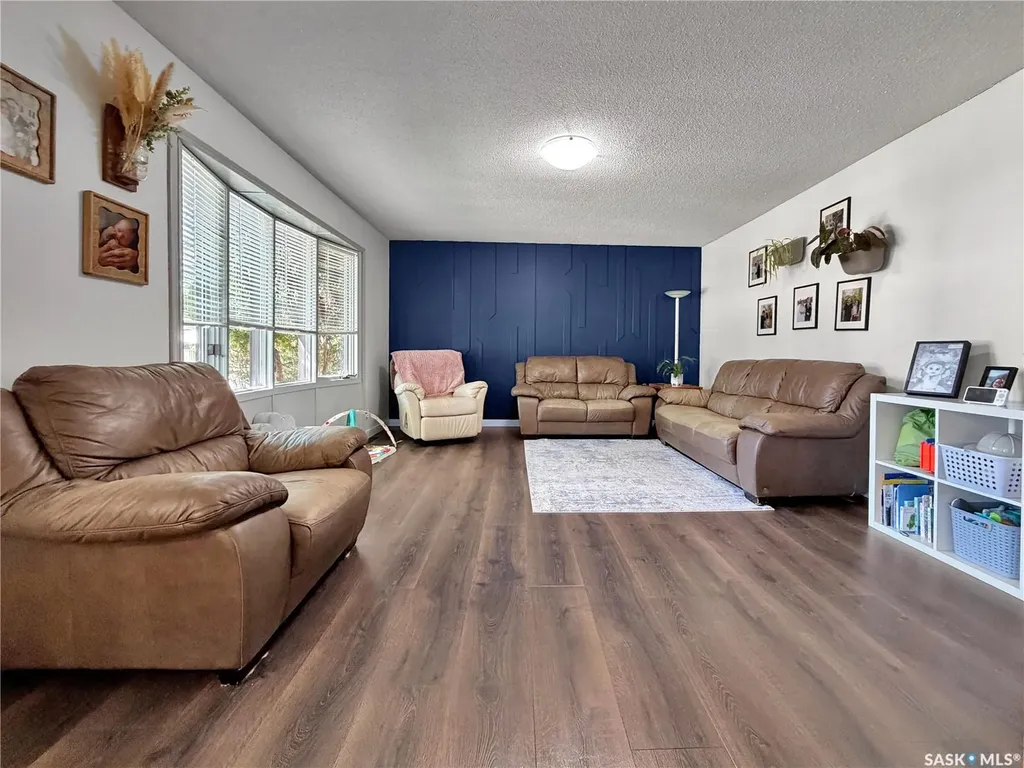 1114 Arcola Street Esterhazy SK S0A 0X0