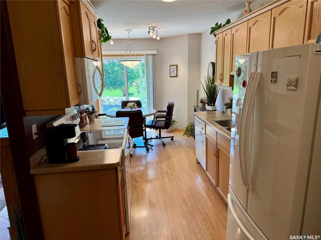 223 Mikkelson Drive Regina SK S4T 0A3