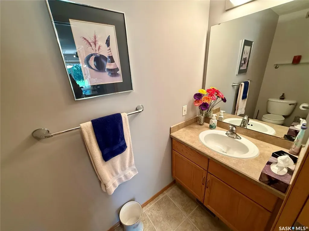 223 Mikkelson Drive Regina SK S4T 0A3