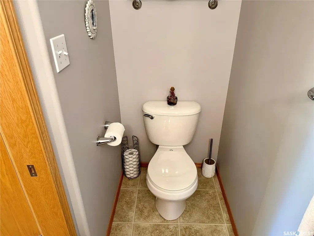 223 Mikkelson Drive Regina SK S4T 0A3