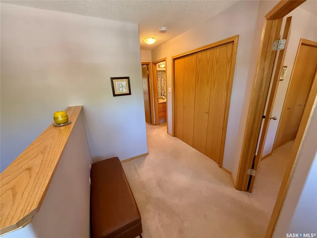 223 Mikkelson Drive Regina SK S4T 0A3