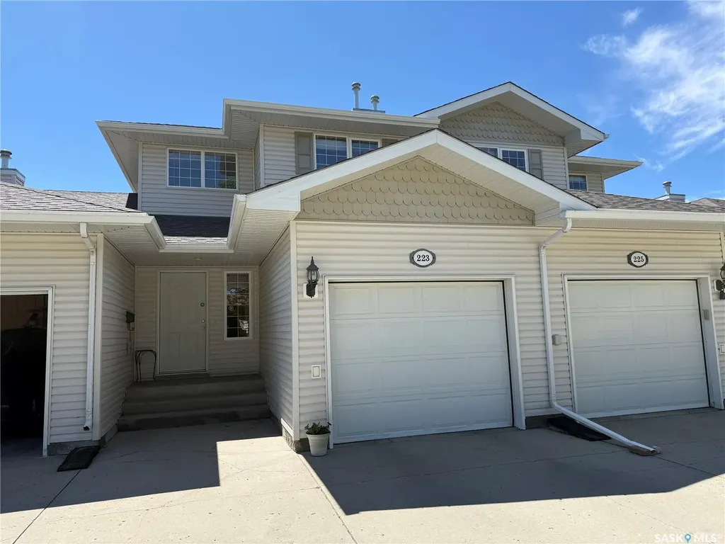 223 Mikkelson Drive Regina SK S4T 0A3