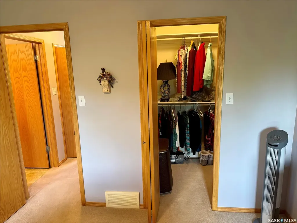 223 Mikkelson Drive Regina SK S4T 0A3