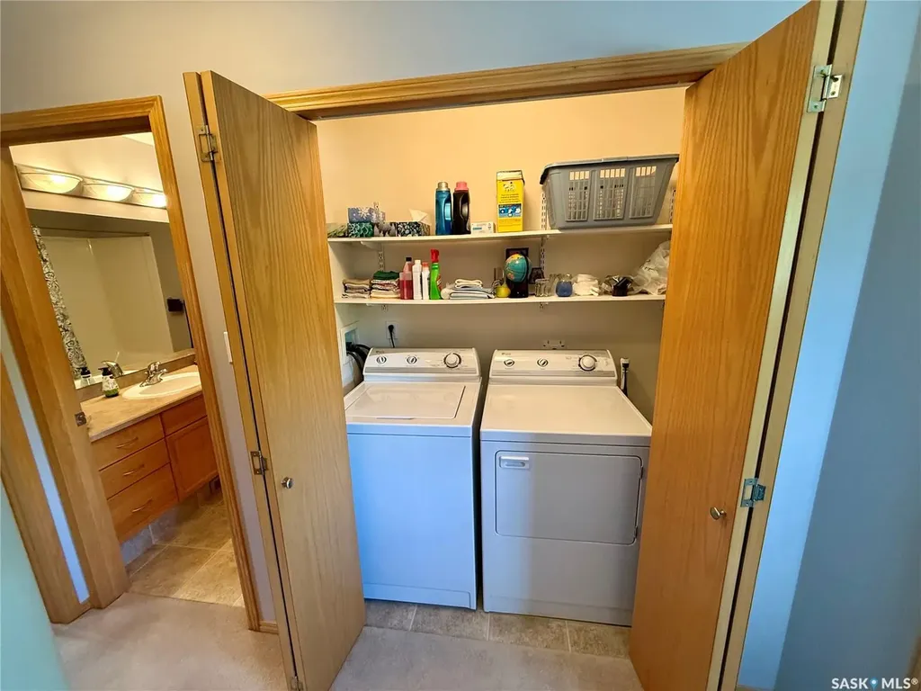 223 Mikkelson Drive Regina SK S4T 0A3