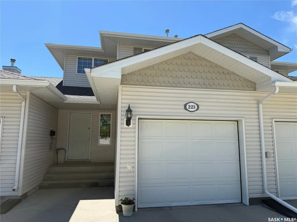 223 Mikkelson Drive Regina SK S4T 0A3