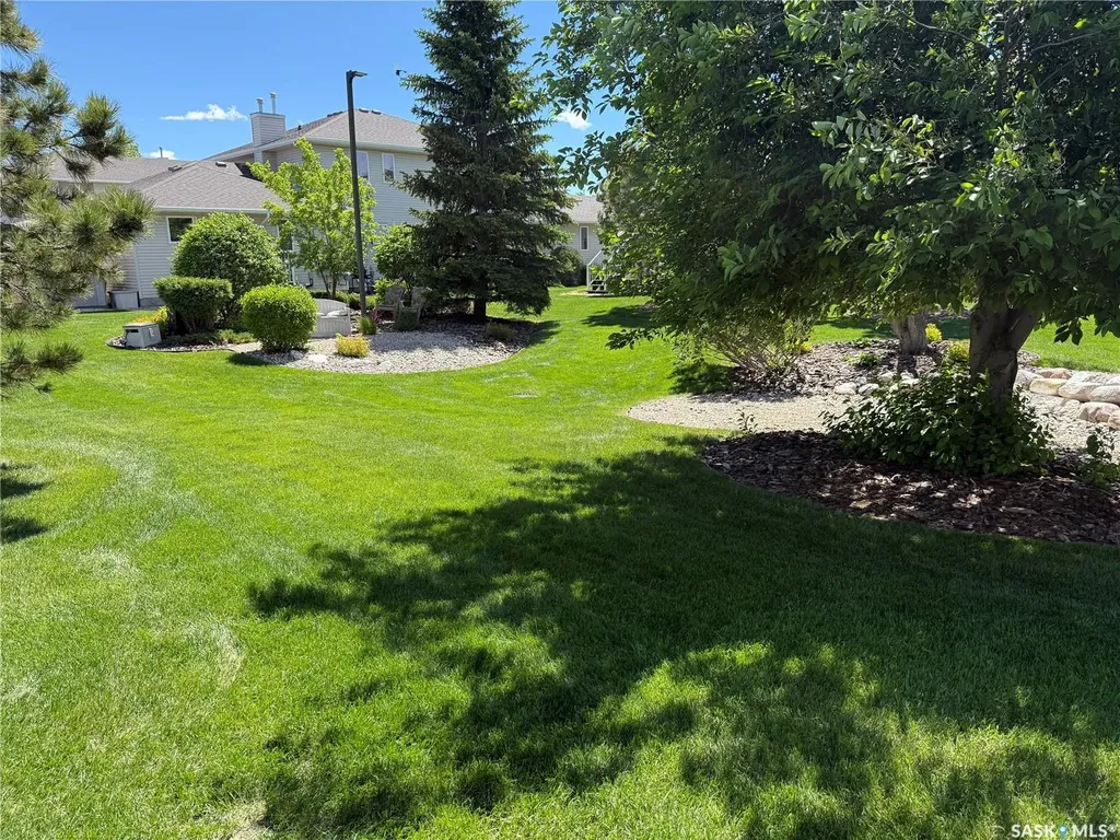 223 Mikkelson Drive Regina SK S4T 0A3