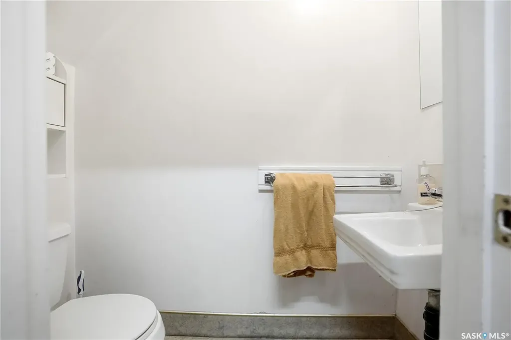 110 Main Street N Moose Jaw SK S6H 3J7