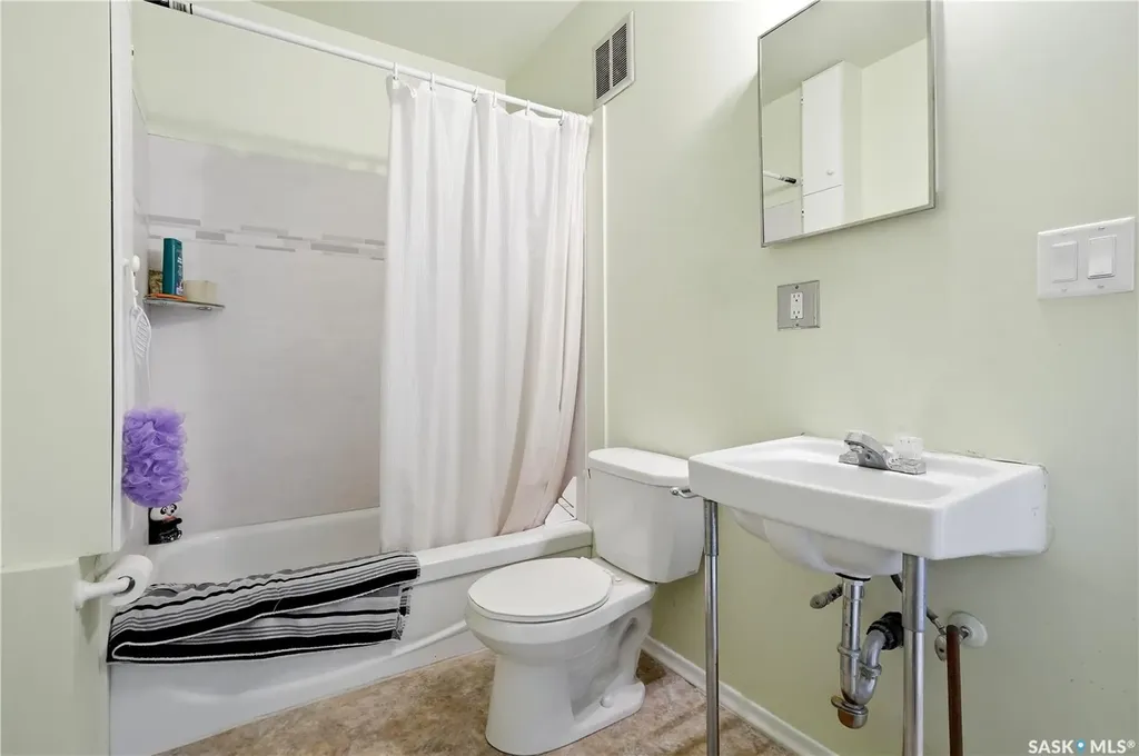 110 Main Street N Moose Jaw SK S6H 3J7