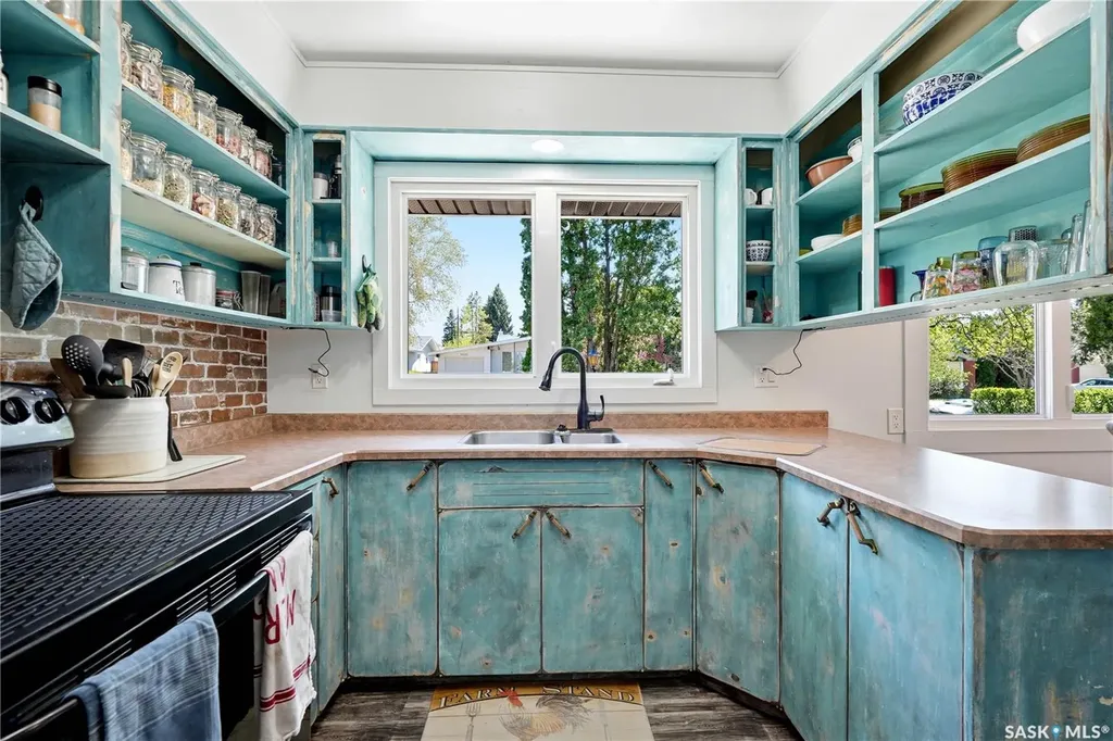 3322 Harrington Street Saskatoon SK S7H 3Y1