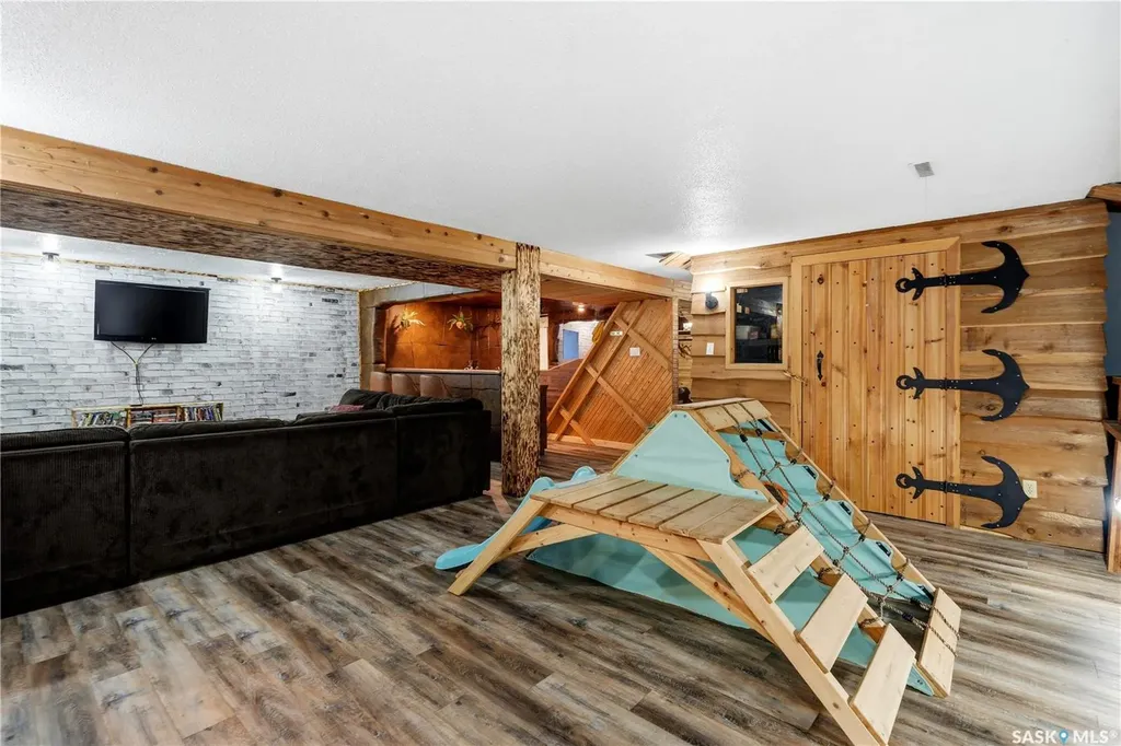 3322 Harrington Street Saskatoon SK S7H 3Y1