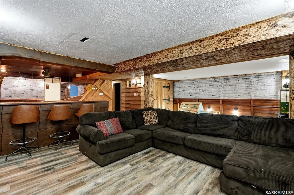 3322 Harrington Street Saskatoon SK S7H 3Y1