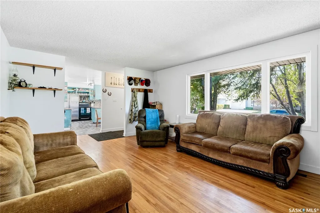 3322 Harrington Street Saskatoon SK S7H 3Y1