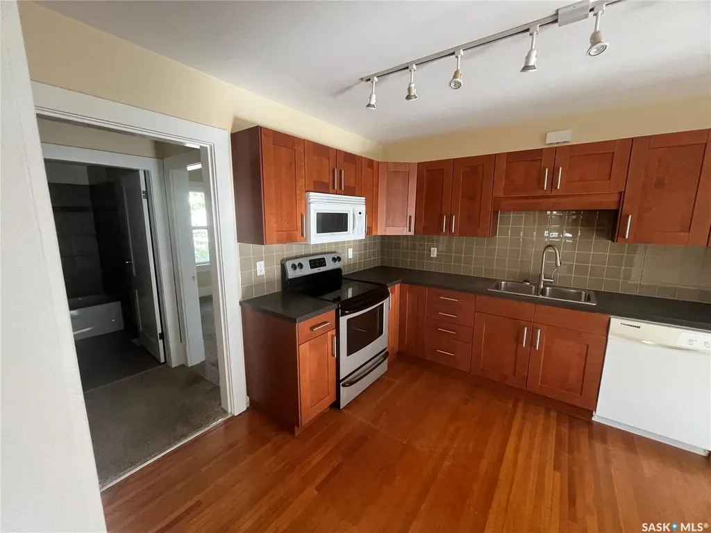 161 21st Street W Prince Albert SK S6V 4H8