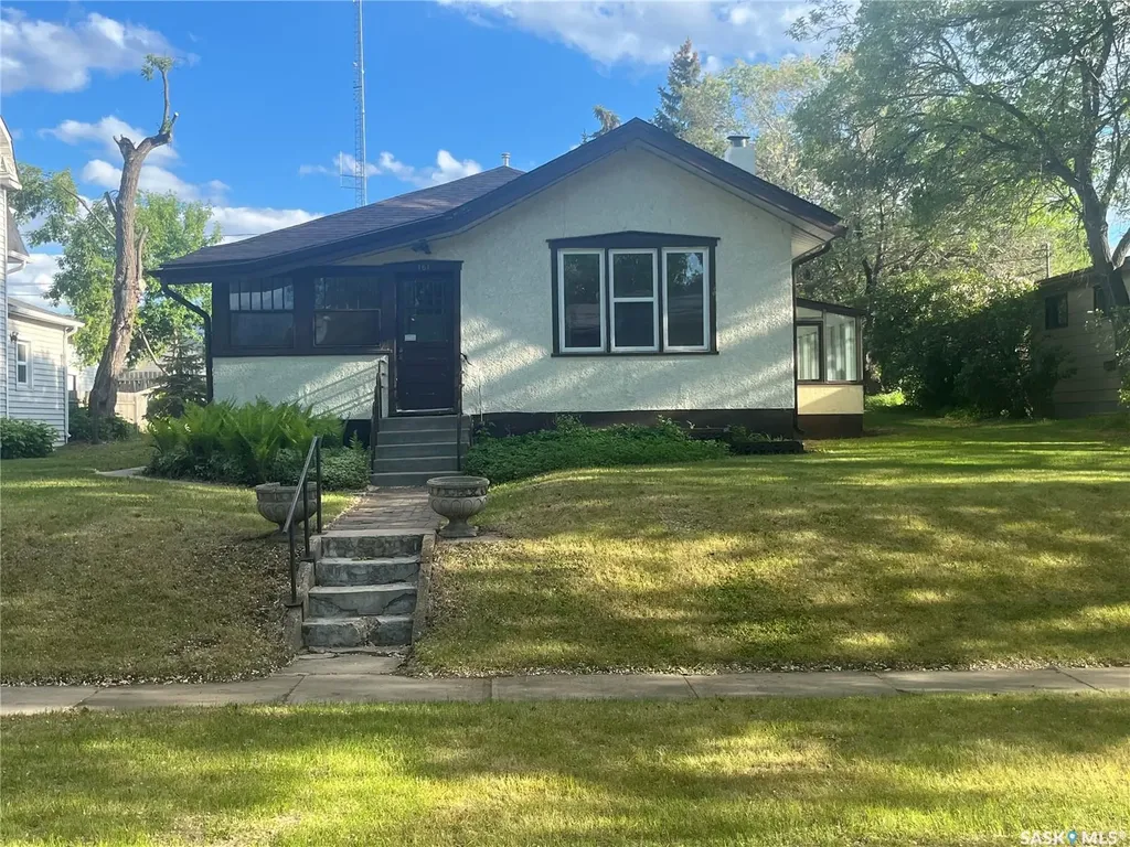 161 21st Street W Prince Albert SK S6V 4H8