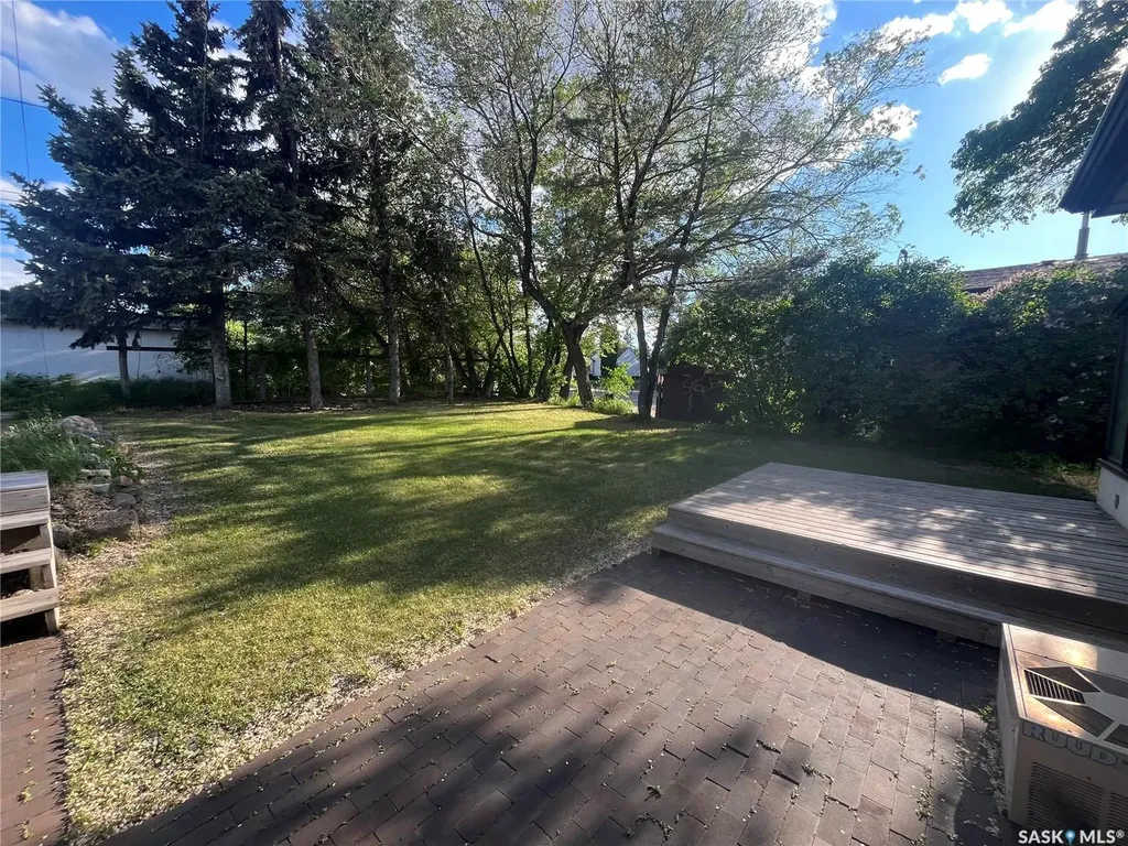 161 21st Street W Prince Albert SK S6V 4H8