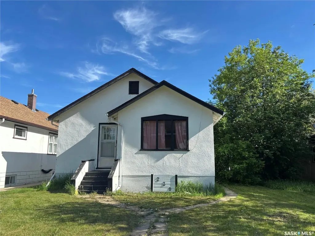 230 10th Street E Prince Albert SK S6V 0Y9