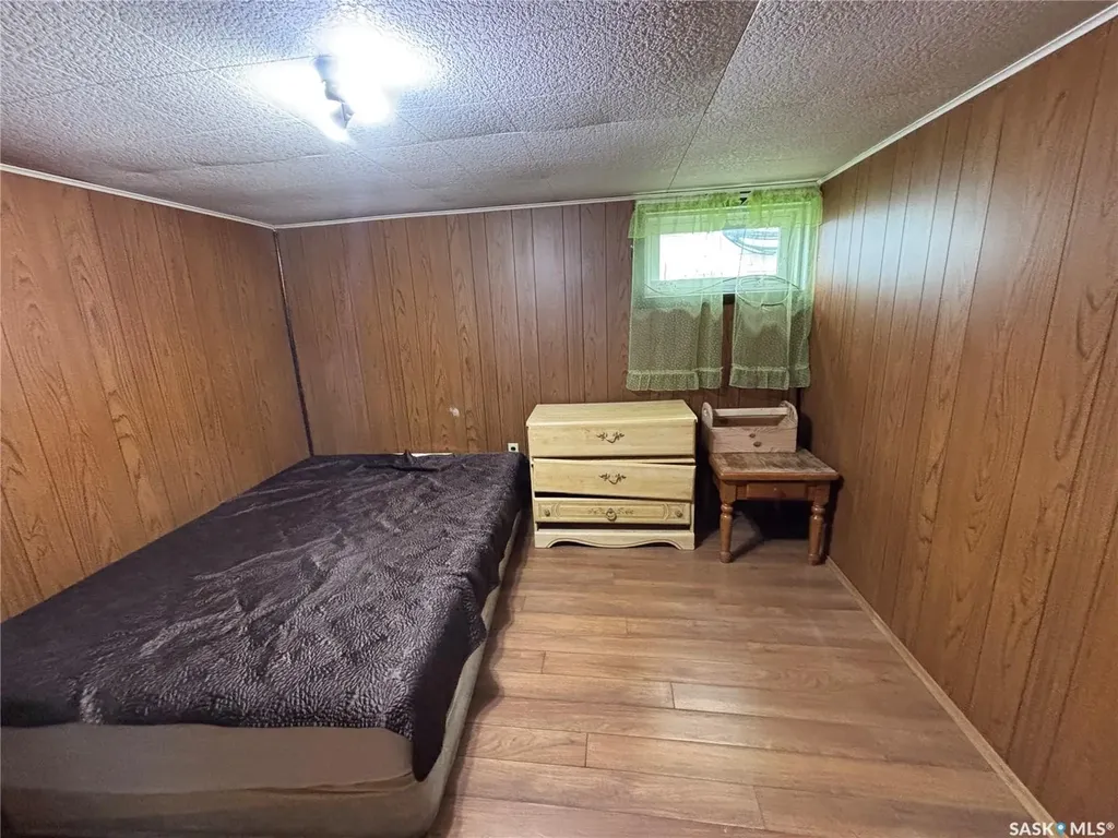 230 10th Street E Prince Albert SK S6V 0Y9