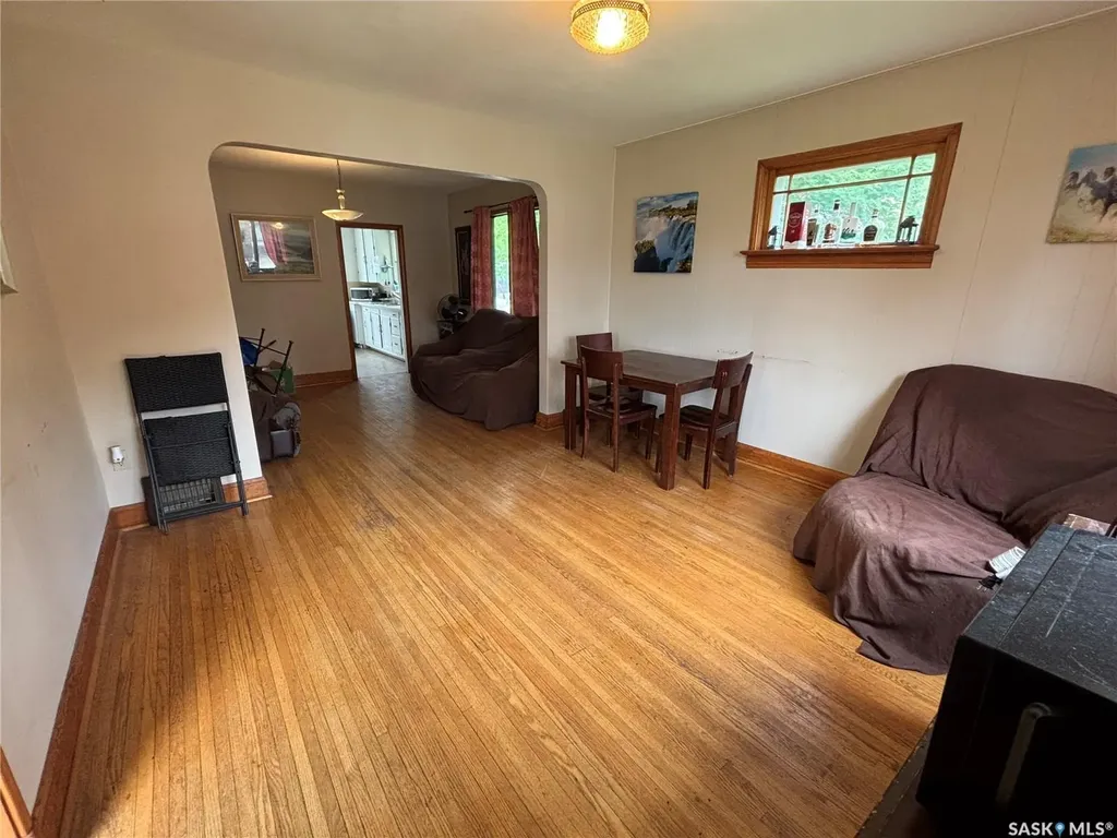 230 10th Street E Prince Albert SK S6V 0Y9