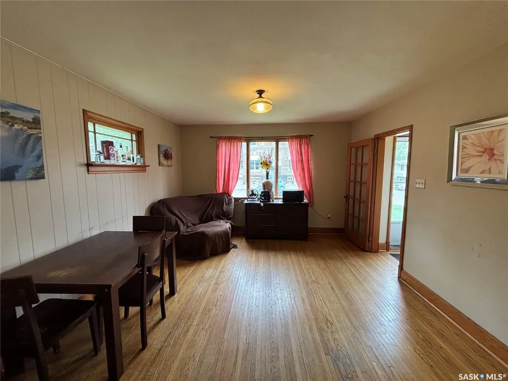 230 10th Street E Prince Albert SK S6V 0Y9