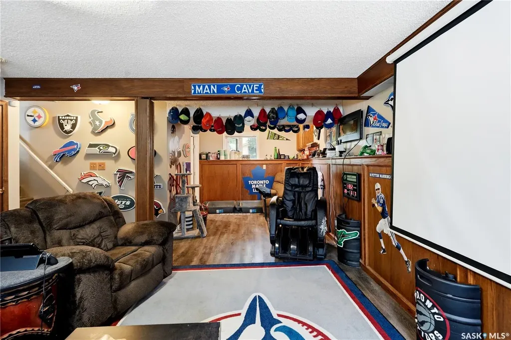 350 Weyakwin Drive Saskatoon SK S7J 4H5