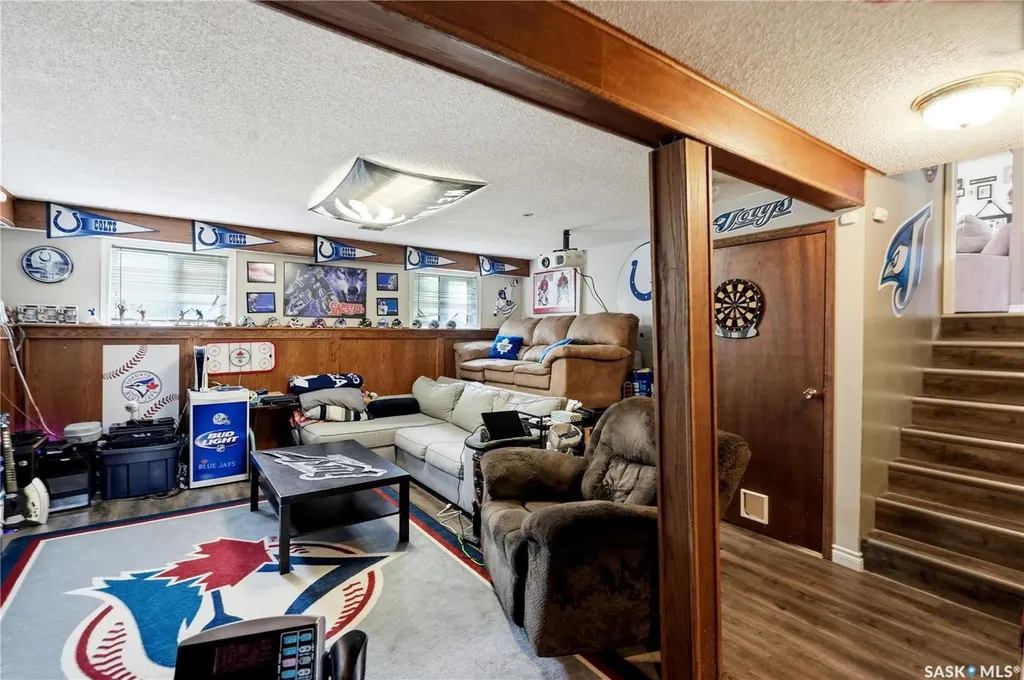 350 Weyakwin Drive Saskatoon SK S7J 4H5