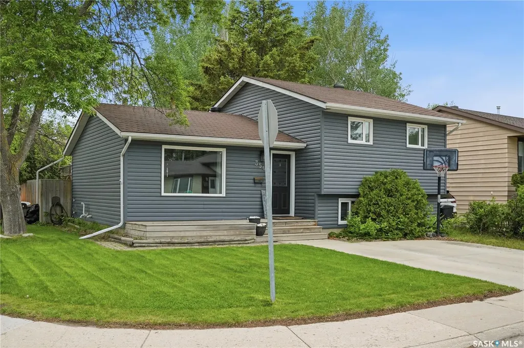 350 Weyakwin Drive Saskatoon SK S7J 4H5