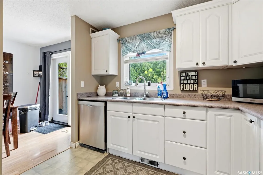 350 Weyakwin Drive Saskatoon SK S7J 4H5