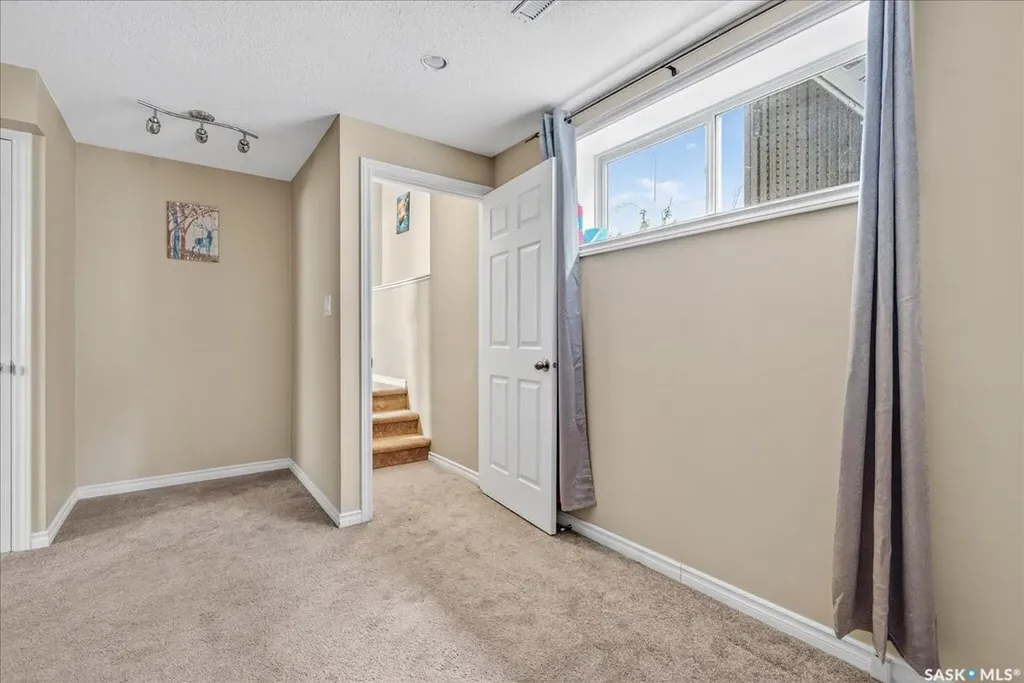 8338 Wascana Gardens Way Regina SK S4V 1E8