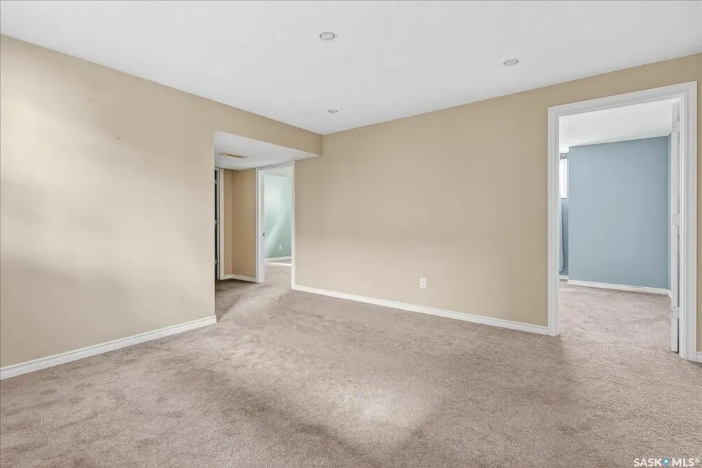 8338 Wascana Gardens Way Regina SK S4V 1E8