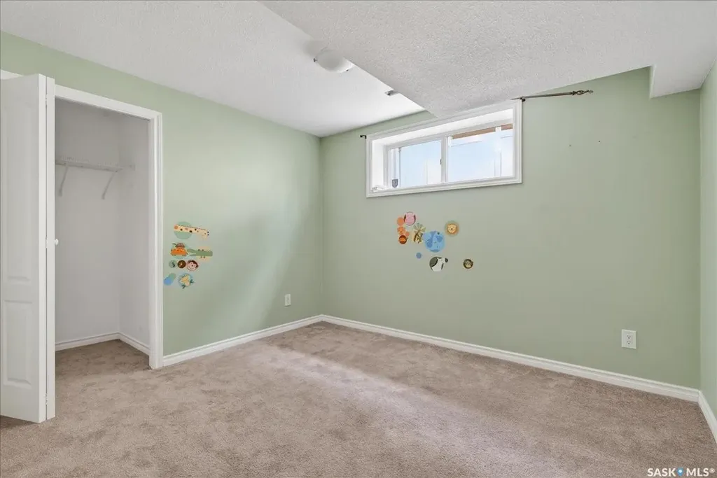 8338 Wascana Gardens Way Regina SK S4V 1E8