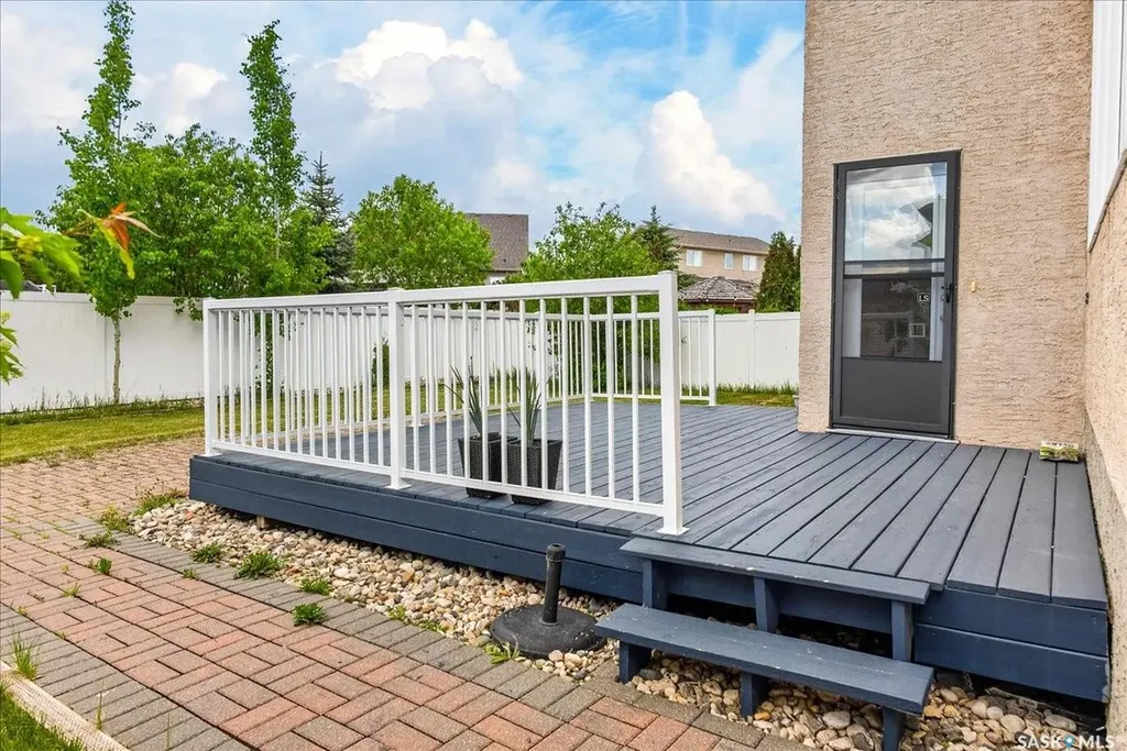 8338 Wascana Gardens Way Regina SK S4V 1E8