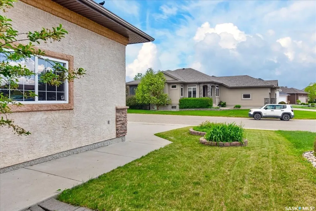 8338 Wascana Gardens Way Regina SK S4V 1E8