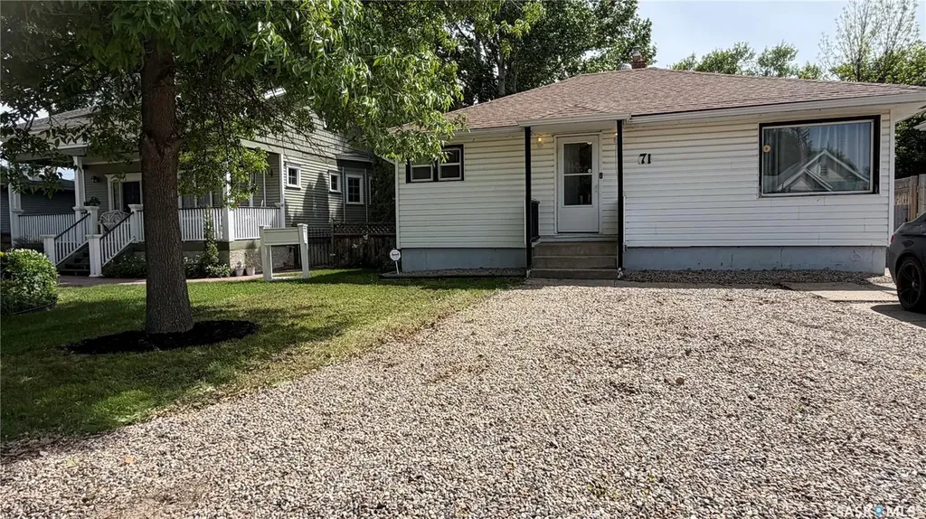 71 22nd Street E Prince Albert SK S6V 1M8