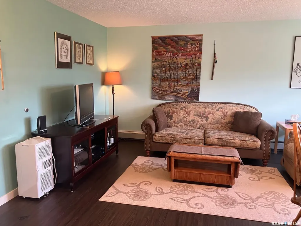 102 Manor Drive Nipawin SK S0E 1E0