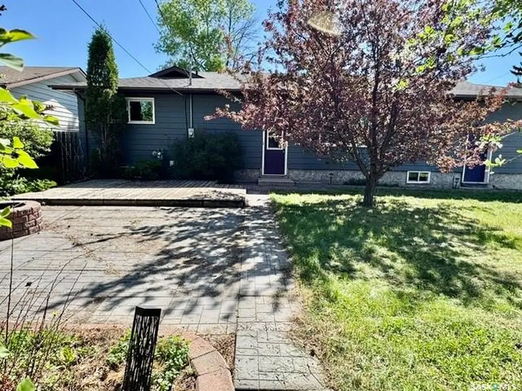 503 2nd Street NE Watson SK S0K 4V0