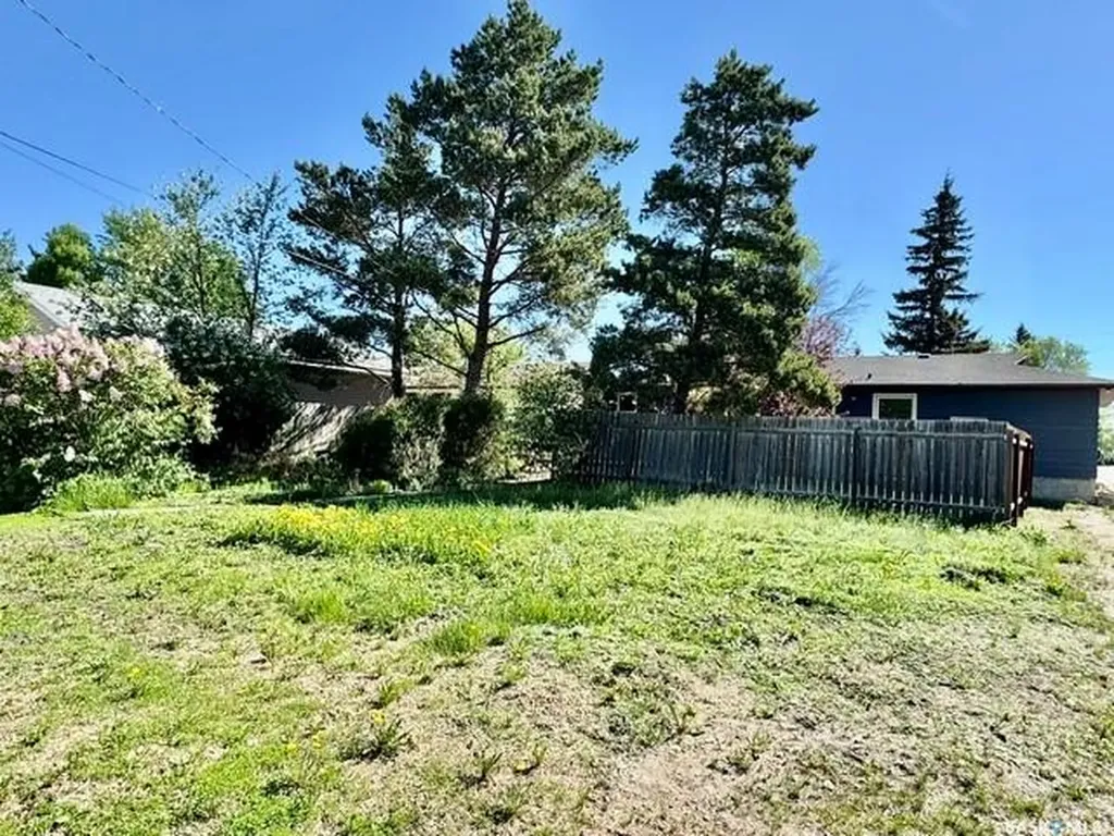 503 2nd Street NE Watson SK S0K 4V0