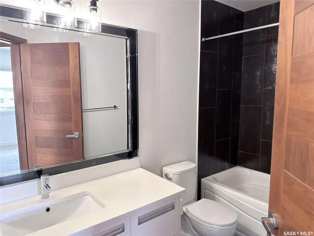 147 Tweed Lane Saskatoon SK S7V 0K1