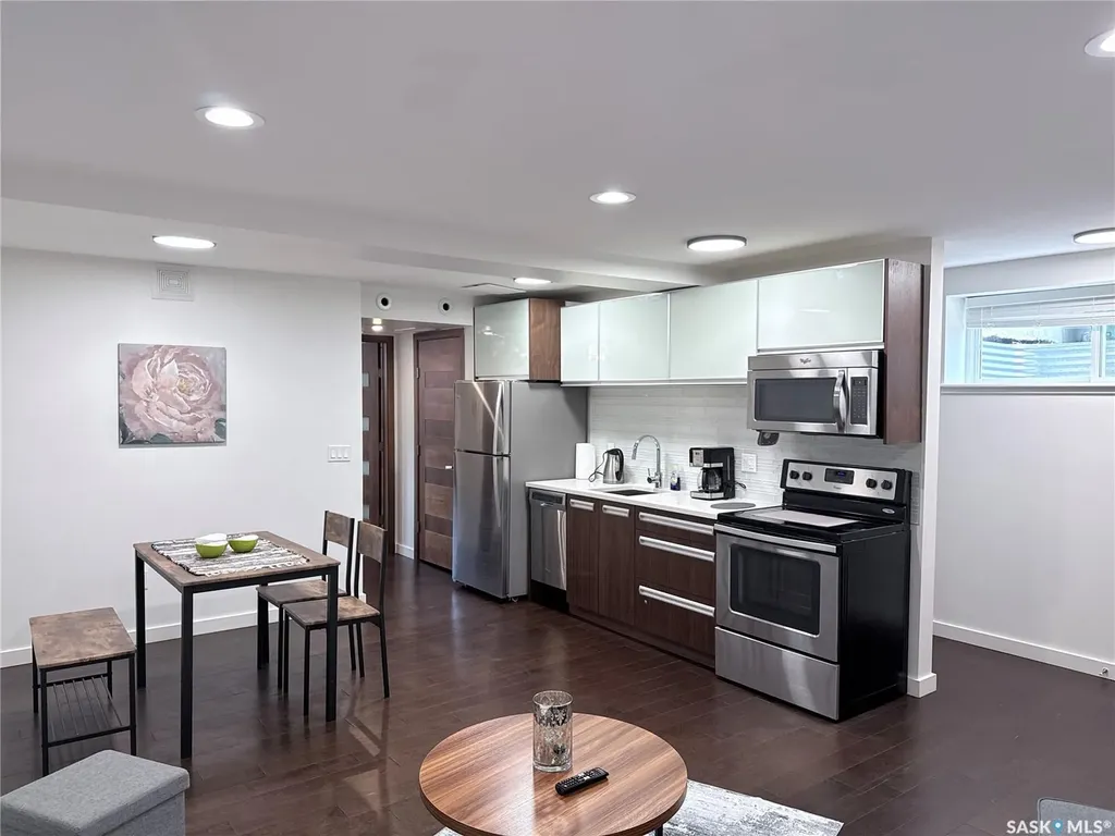 147 Tweed Lane Saskatoon SK S7V 0K1