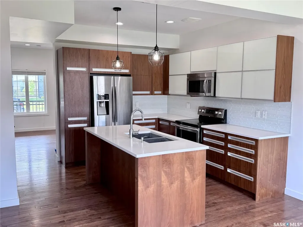 147 Tweed Lane Saskatoon SK S7V 0K1