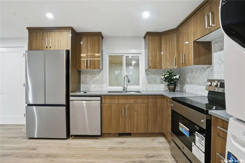 1035 Boychuk Drive Saskatoon SK S7H 5B2