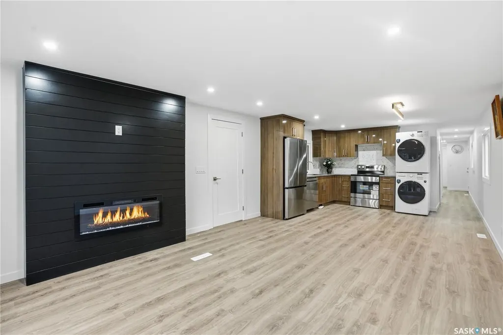 1035 Boychuk Drive Saskatoon SK S7H 5B2