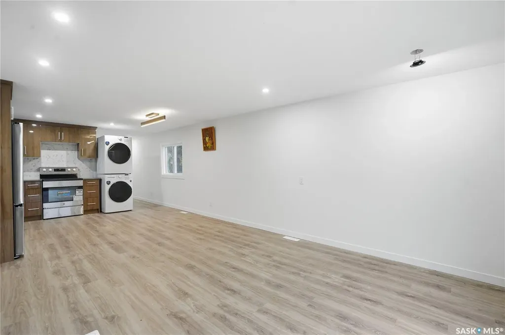 1035 Boychuk Drive Saskatoon SK S7H 5B2