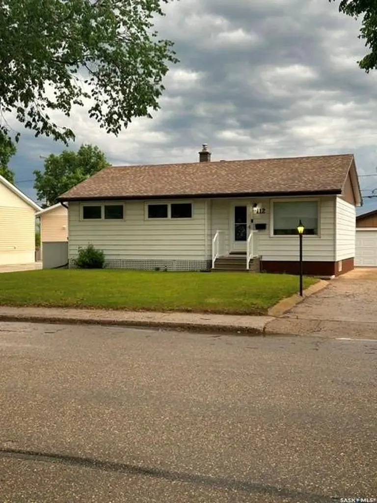 112 Mcdonald Road Estevan SK S4A 0B8