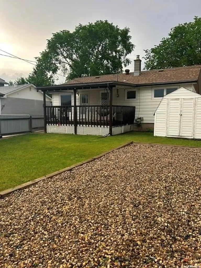 112 Mcdonald Road Estevan SK S4A 0B8
